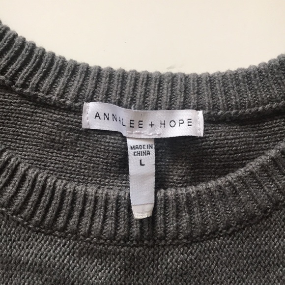 Annalee + Hope Gray Latern sleeves sweater size Large - Picture 9 of 11